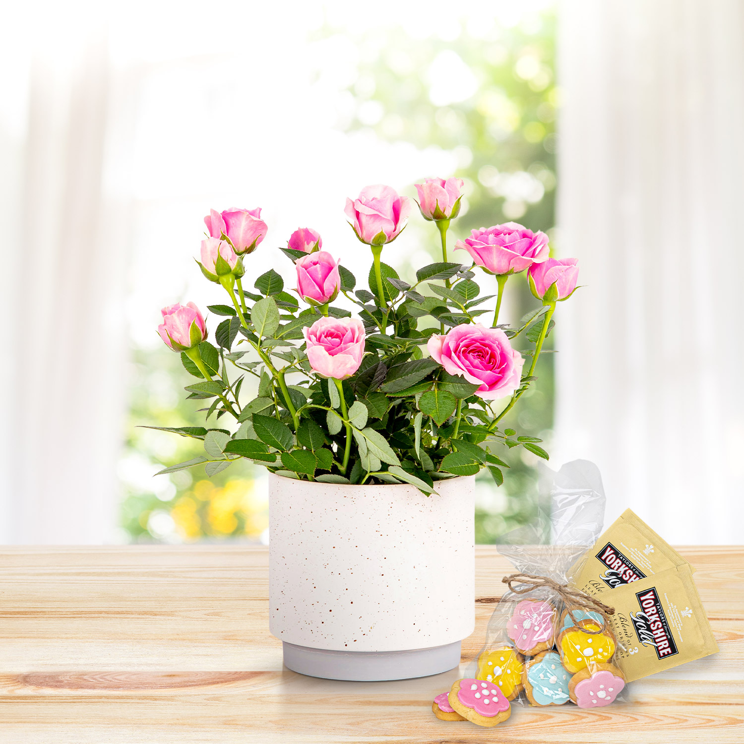 Timeless Roses Tea & Biscuits Gift 